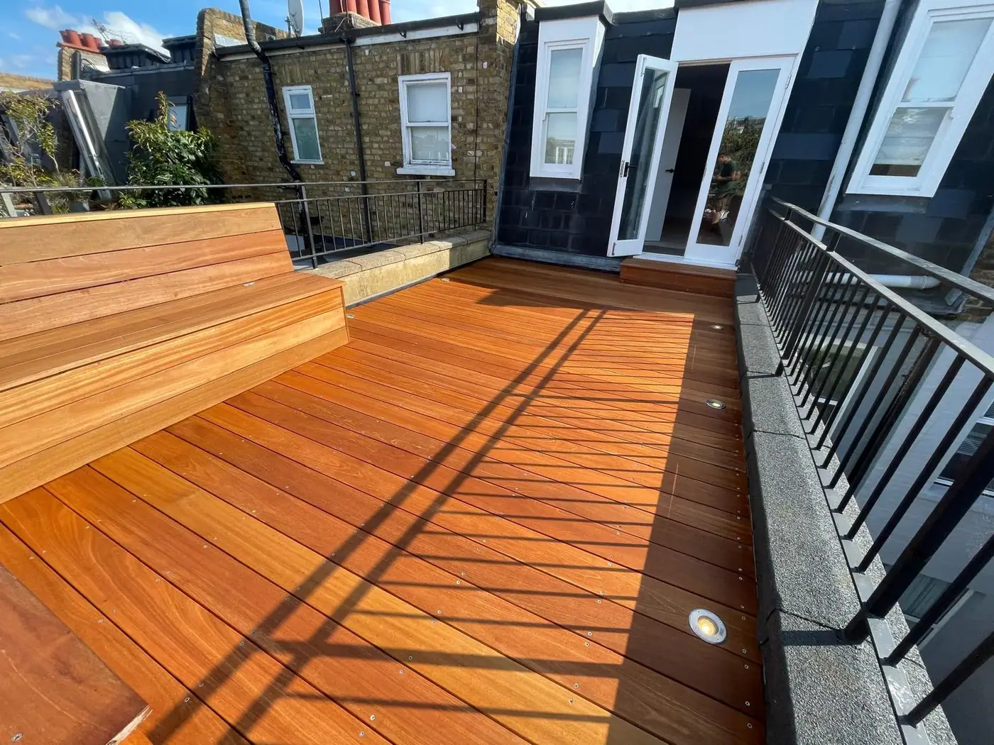 Roof terrace decking & seating: VISAN-supplied photograph